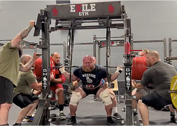 Phillip Herndon Sets New Powerlifting World Record with 1,045-lb Squat, Surpassing Previous Mark by 10-lb in Single-Ply Suit.