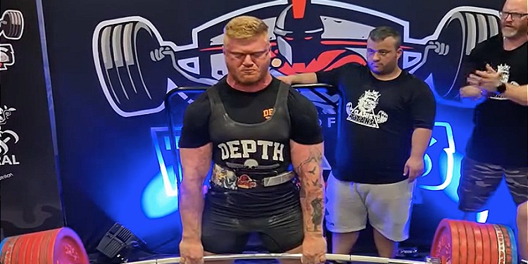 Colton Engelbrecht Breaks All-Time Record in Raw Powerlifting With Wraps
