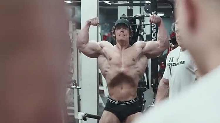 Sam Sulek Links Up with Urs Kalecinski for Intense Back Training and Posing Session